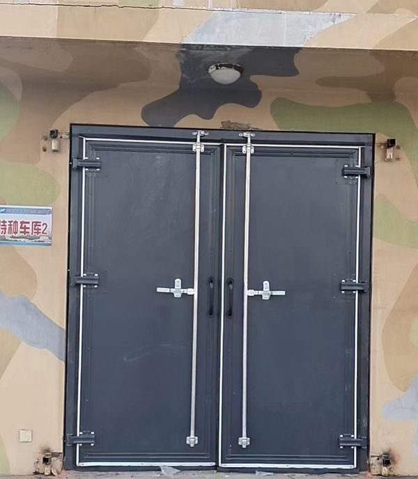 霍城工业平开门