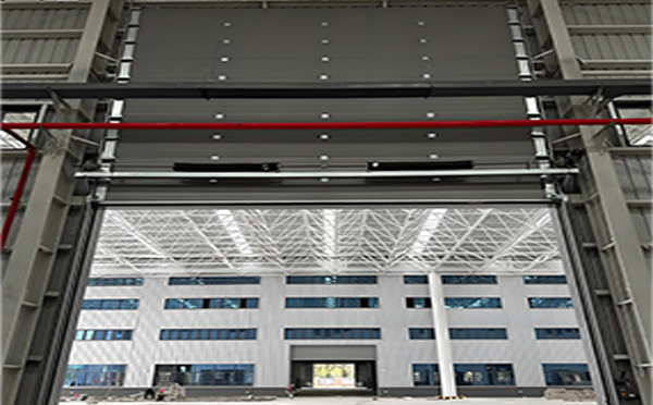 霍城工业提升门