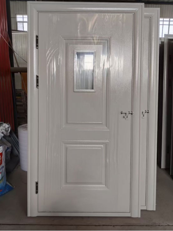 霍城学校教室门