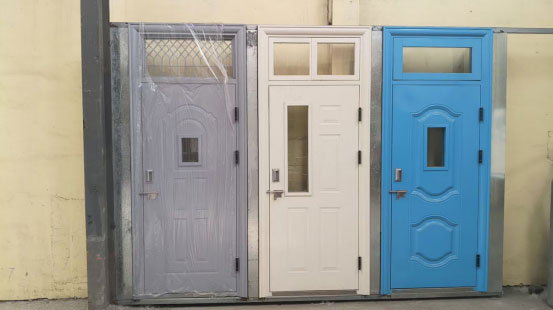 霍城学校教室门