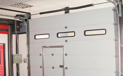 霍城工业提升门的安装方法